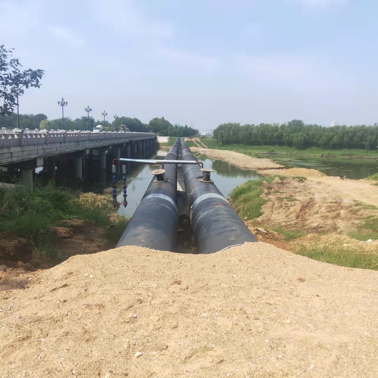 聊城西气东输管道施工输油管道清洗